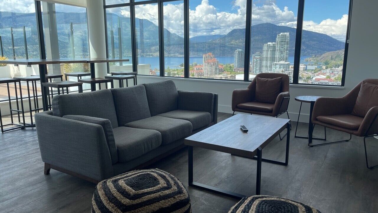 Photo of Livingroom in Downtown Kelowna