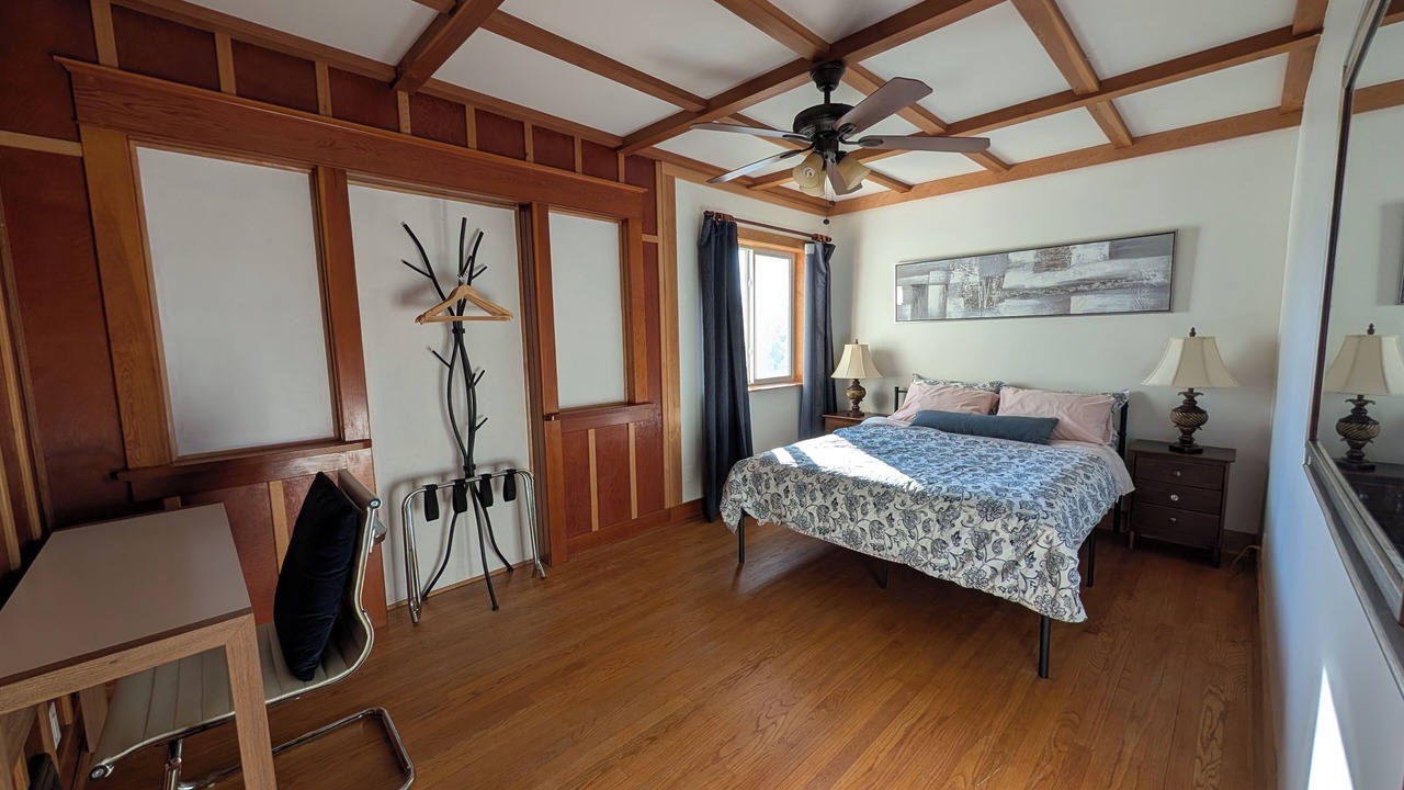 Photo of Bedroom in Okanagan-Similkameen