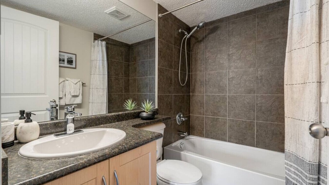 Photo of Bathroom in Invermere