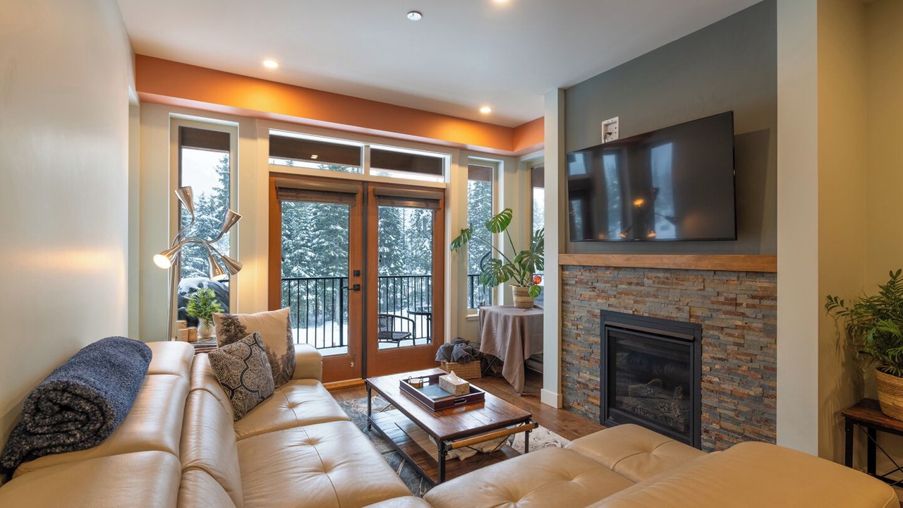 Photo of Livingroom in Sun Peaks