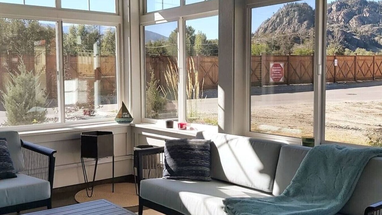 Photo of Livingroom in Osoyoos