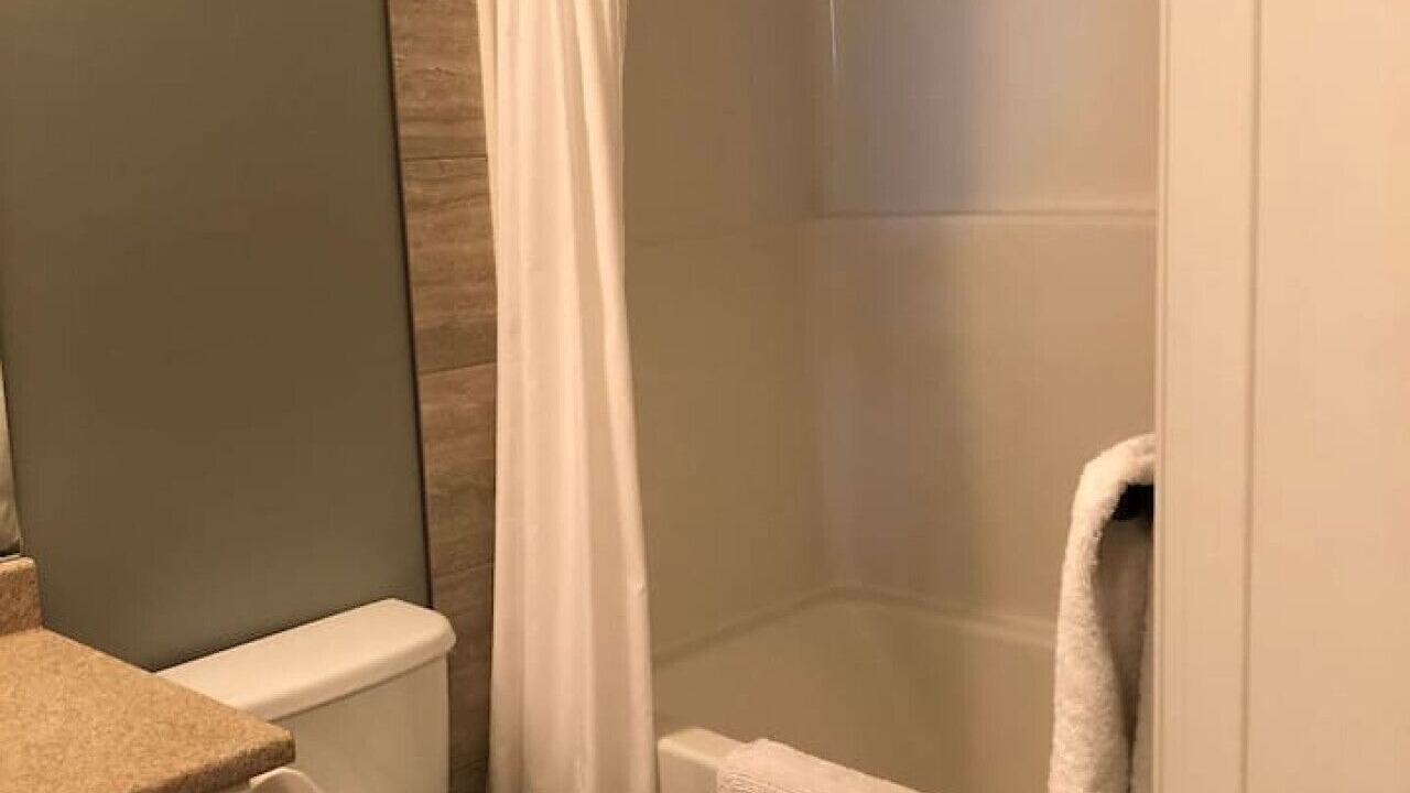 Photo of Bathroom in Osoyoos
