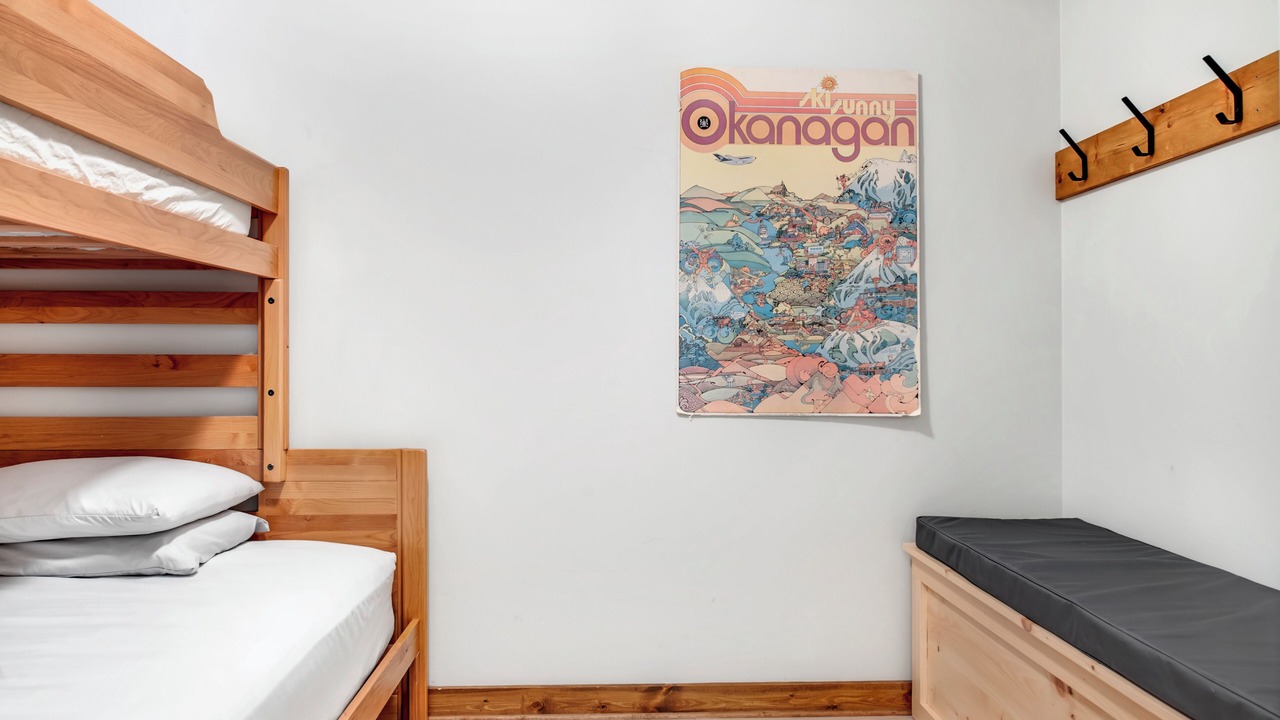 Photo of Bedroom in Silver Star Mountain