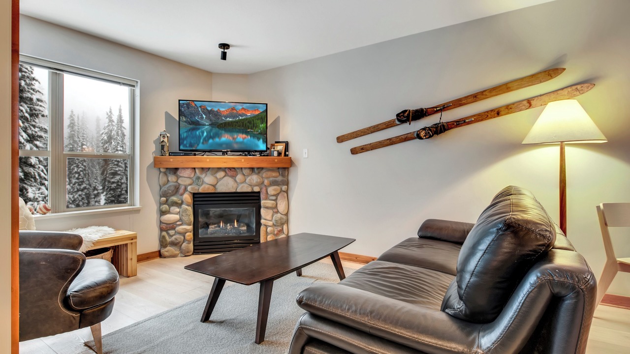 Photo of Livingroom in Silver Star Mountain