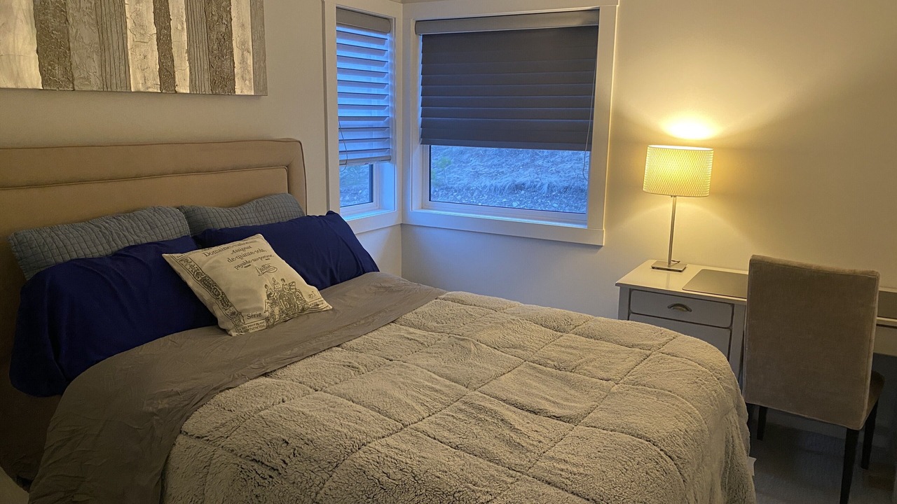Photo of Bedroom in Shannon Lake