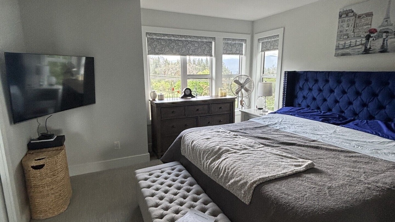 Photo of Bedroom in Shannon Lake