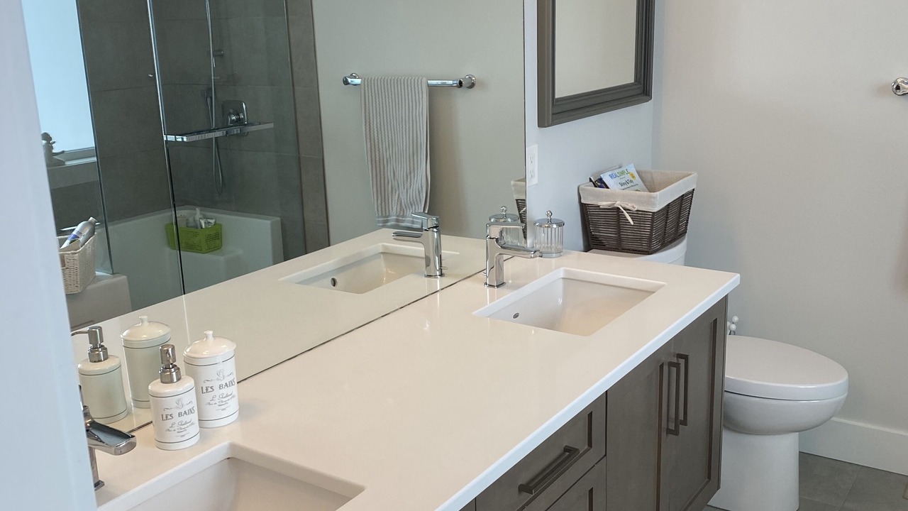 Photo of Bathroom in Shannon Lake