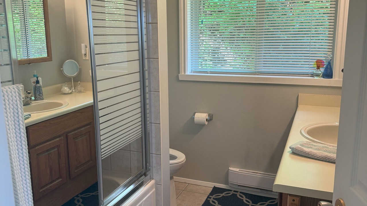 Photo of Bathroom in Blind Bay