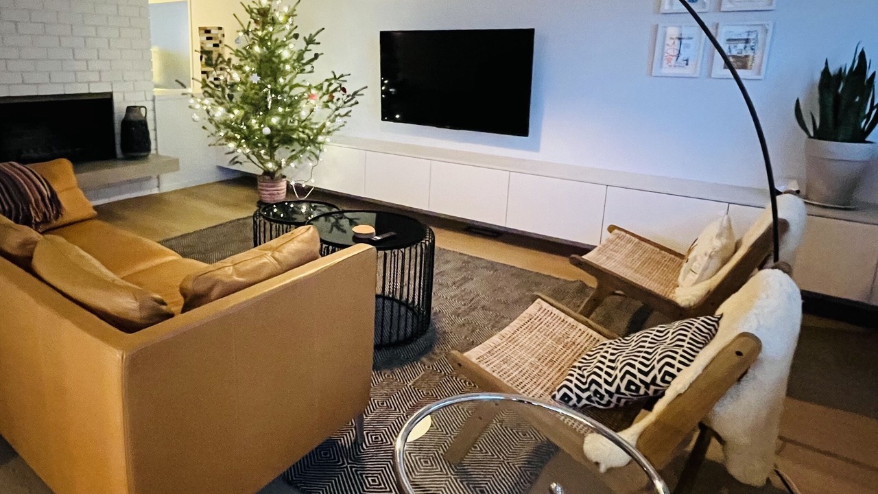 Photo of Livingroom in District of North Vancouver