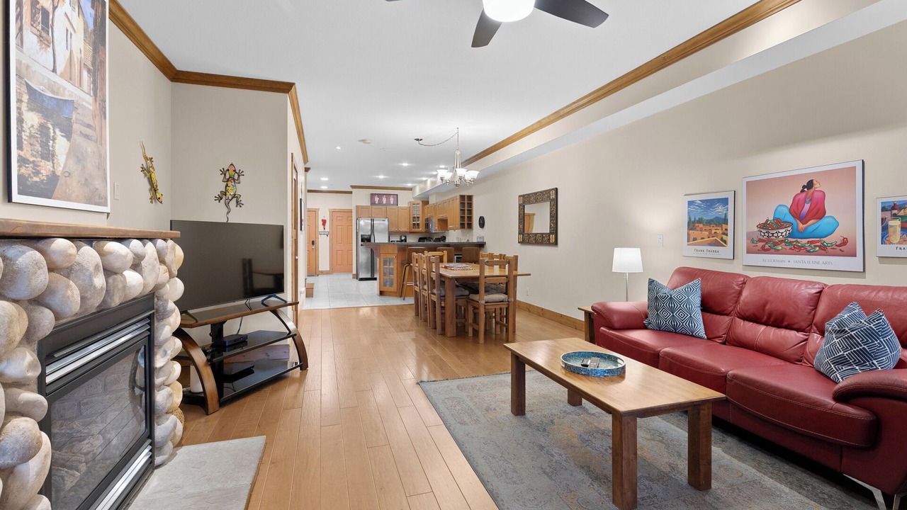 Photo of Livingroom in Okanagan-Similkameen