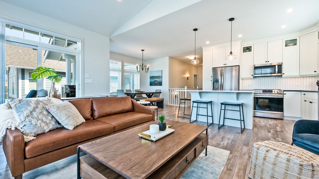 Photo of Livingroom in Osoyoos