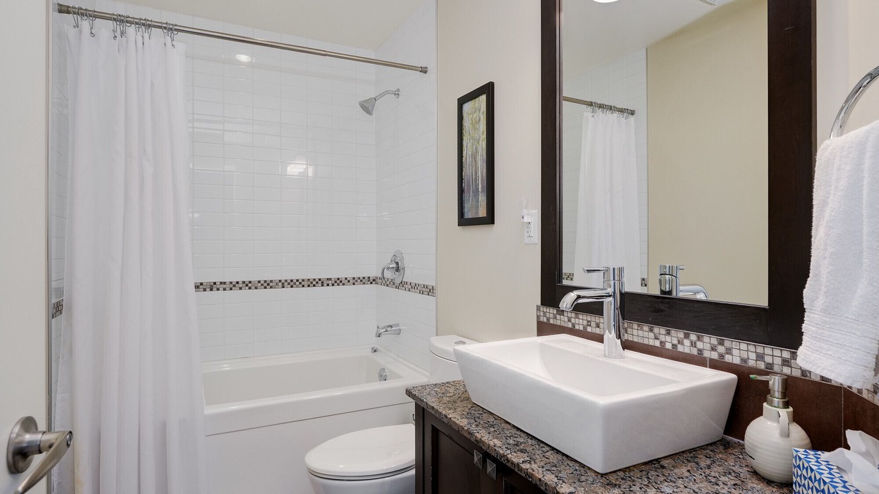 Photo of Bathroom in James Bay