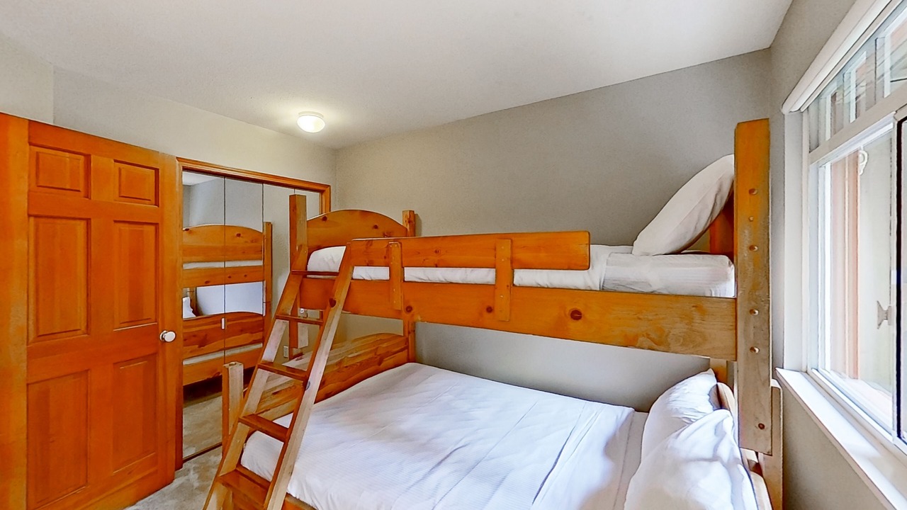 Photo of Bedroom in Village North