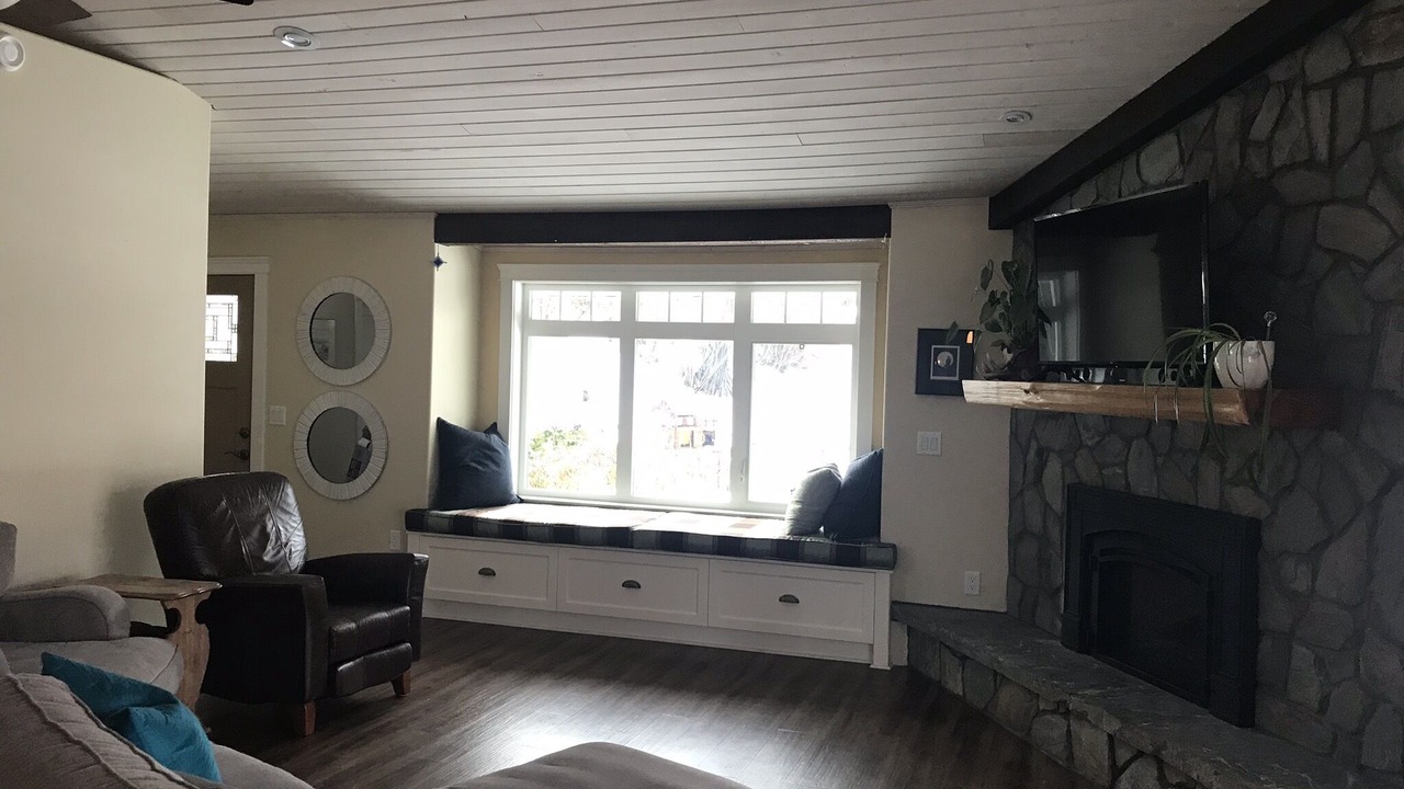 Photo of Livingroom in Blind Bay