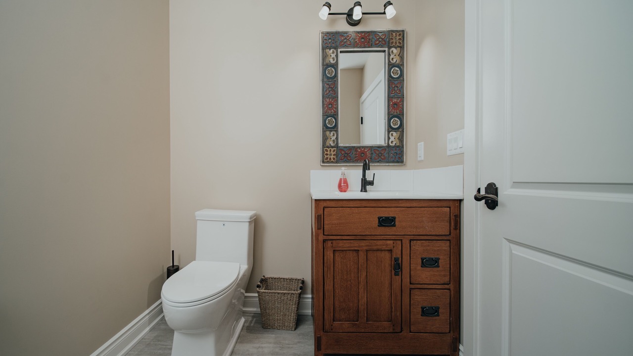 Photo of Bathroom in West Hillhurst
