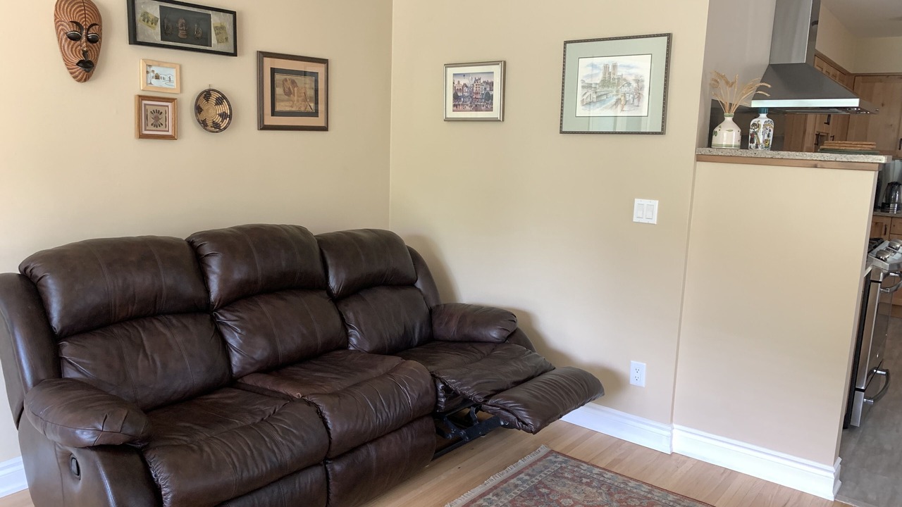 Photo of Livingroom in West Hillhurst