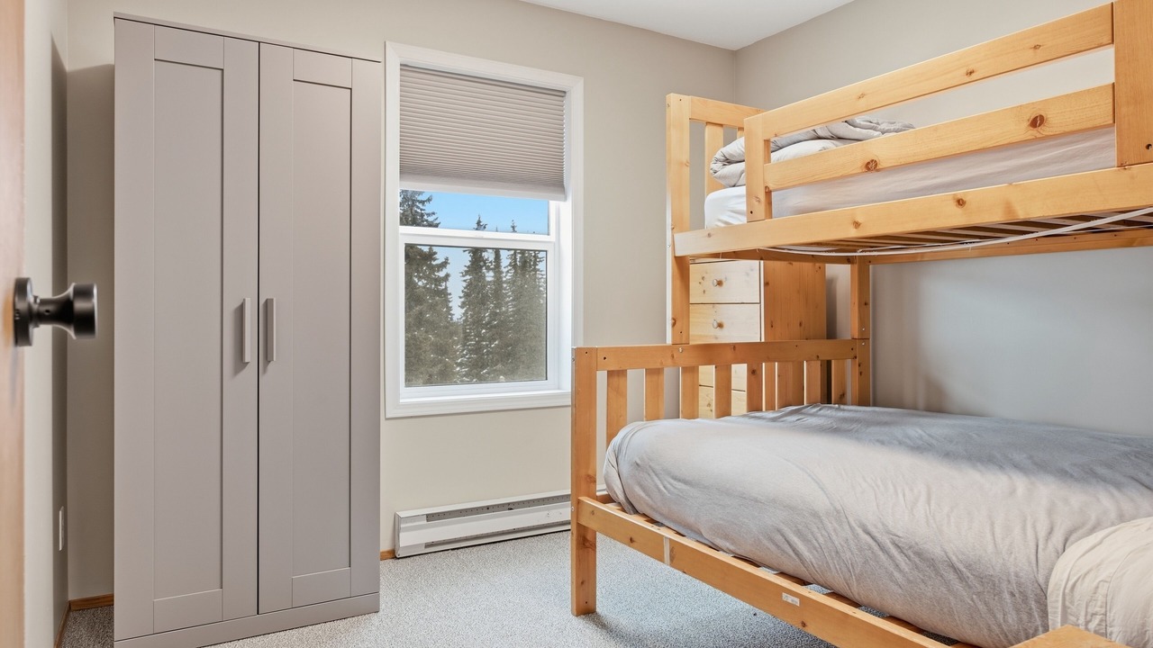 Photo of Bedroom in Silver Star Mountain