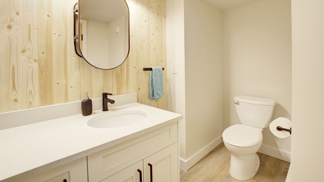 Photo of Bathroom in Upper Village
