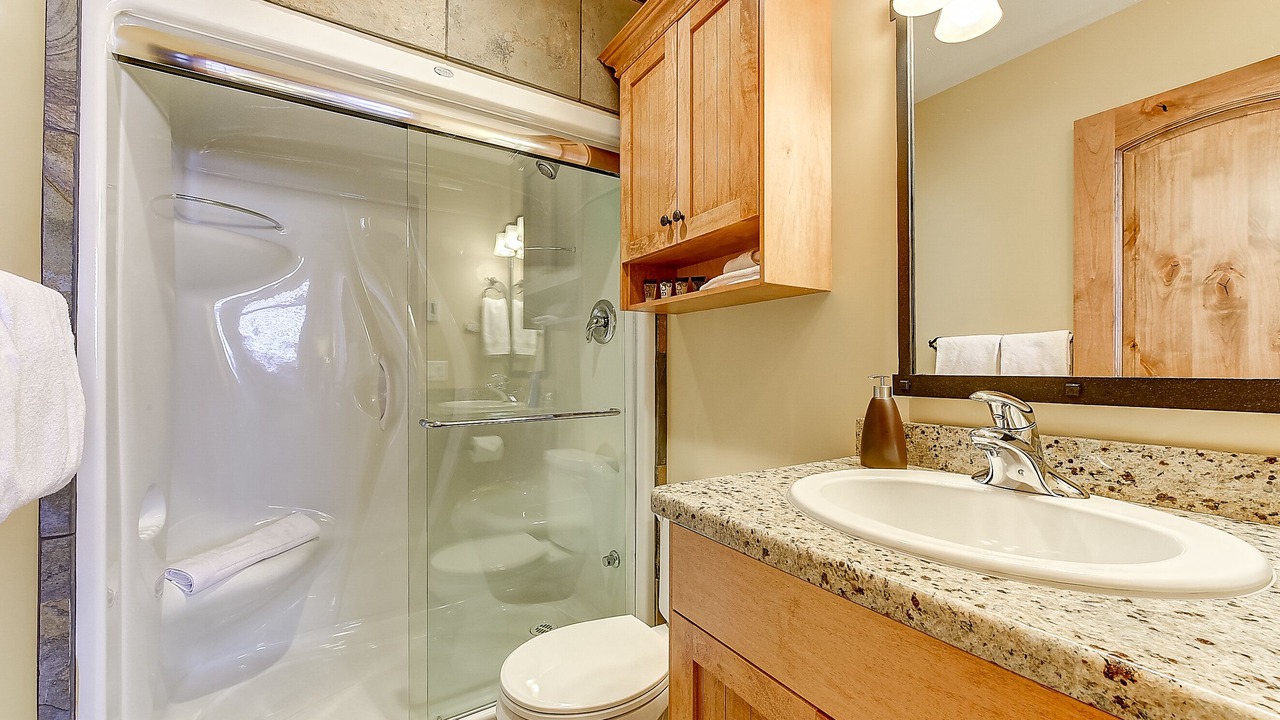 Photo of Bathroom in Big White Ski Resort