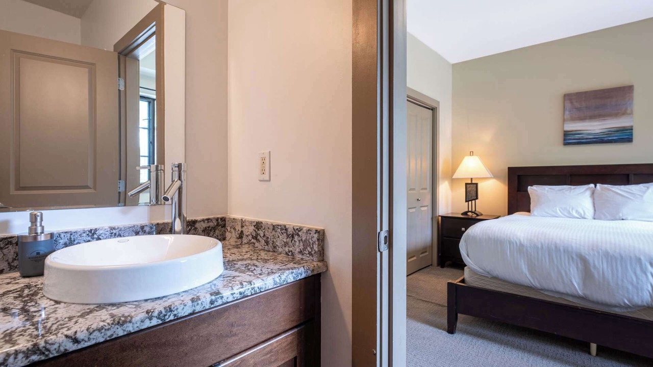 Photo of Bedroom in Revelstoke