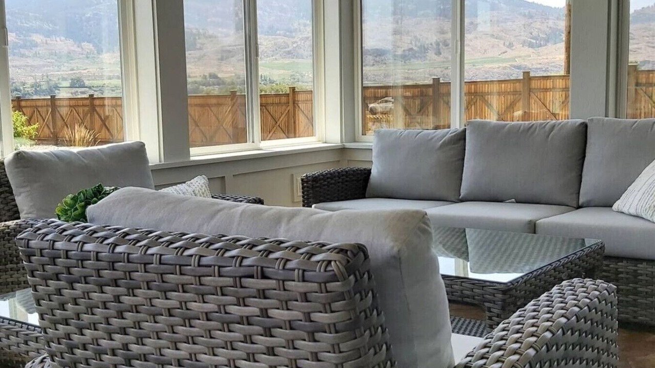 Photo of Livingroom in Okanagan-Similkameen