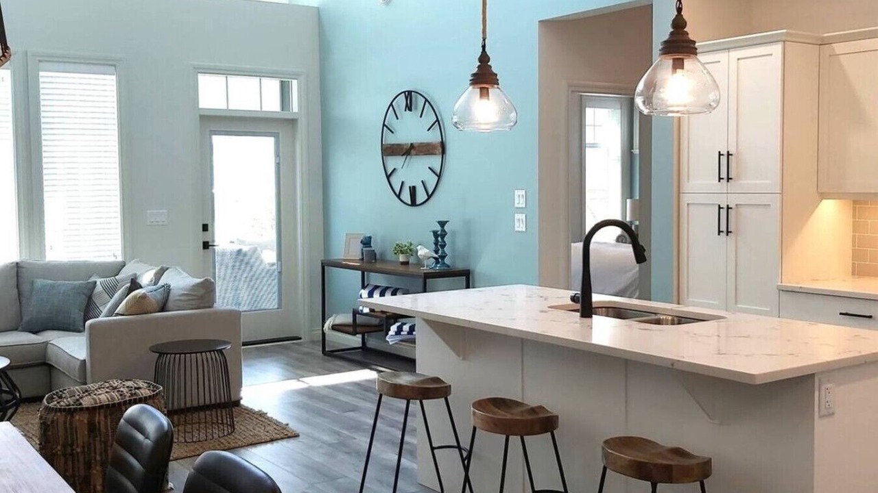 Photo of Livingroom in Okanagan-Similkameen