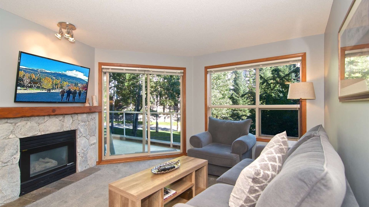 Photo of Livingroom in Upper Village