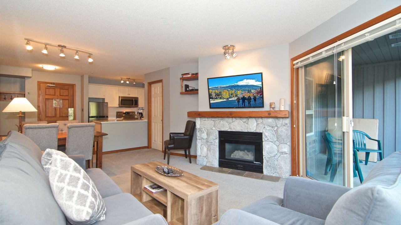 Photo of Livingroom in Upper Village