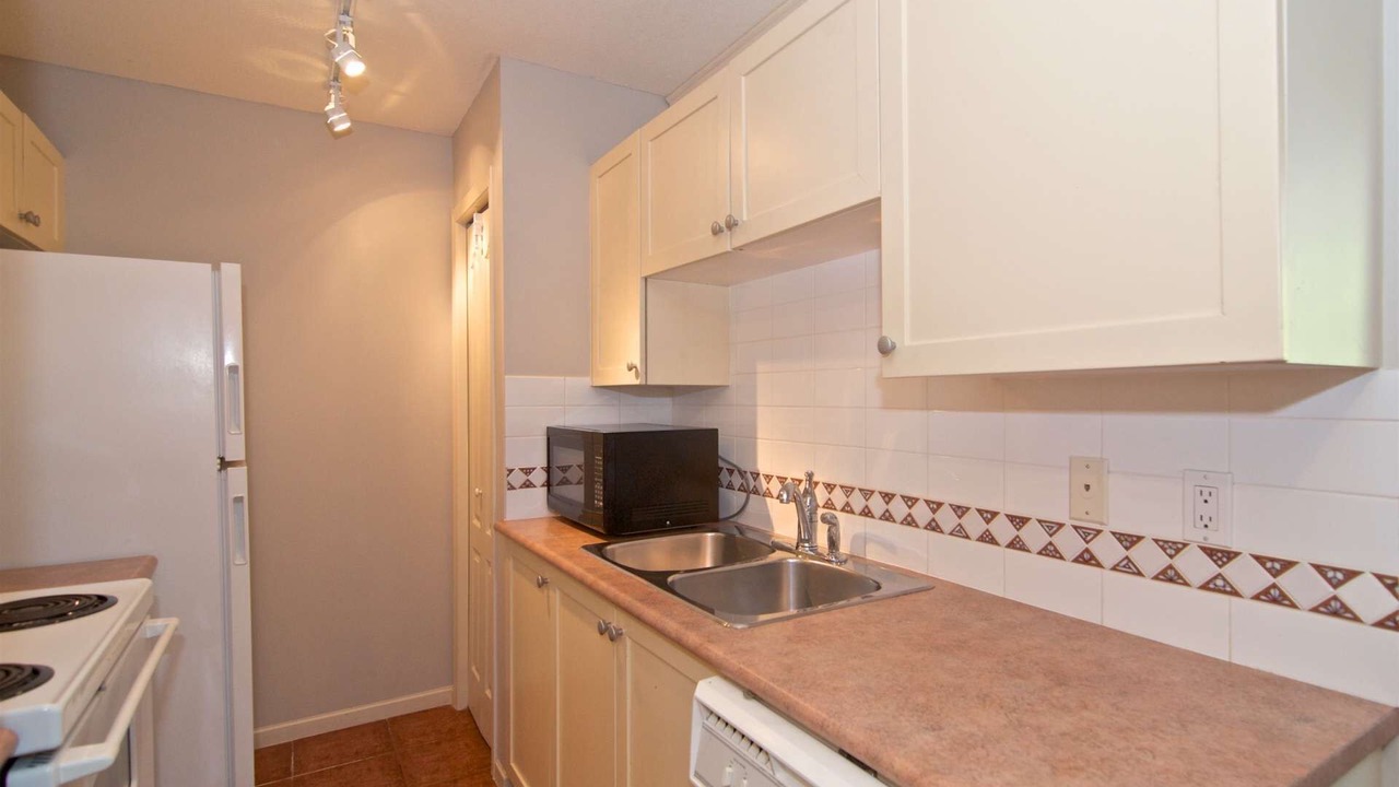 Photo of Kitchen in Village North