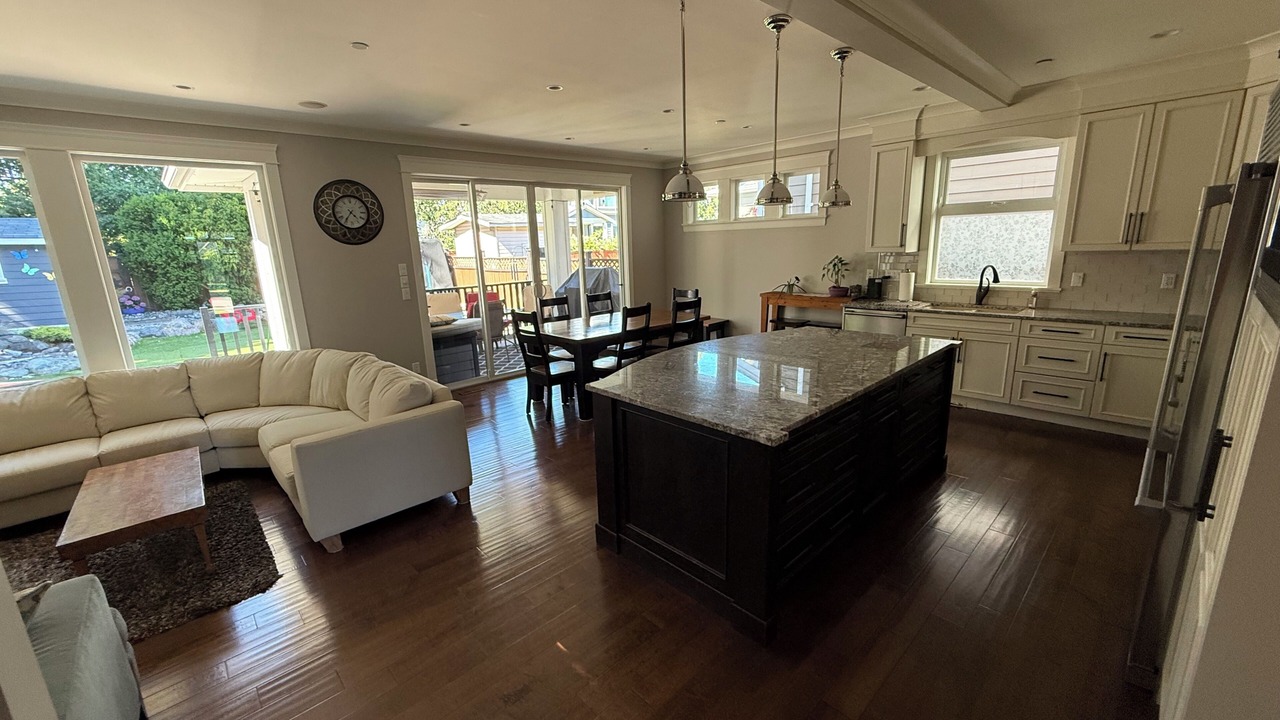 Photo of Livingroom in White Rock