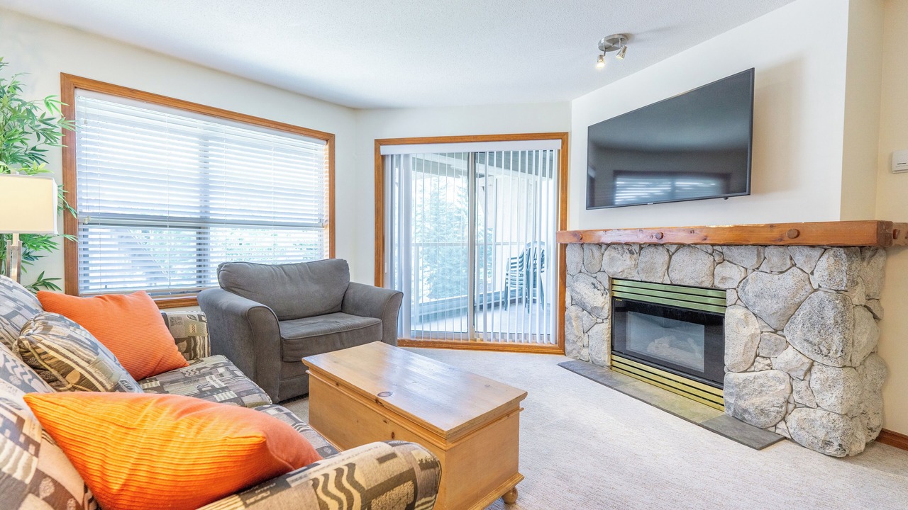 Photo of Livingroom in Upper Village