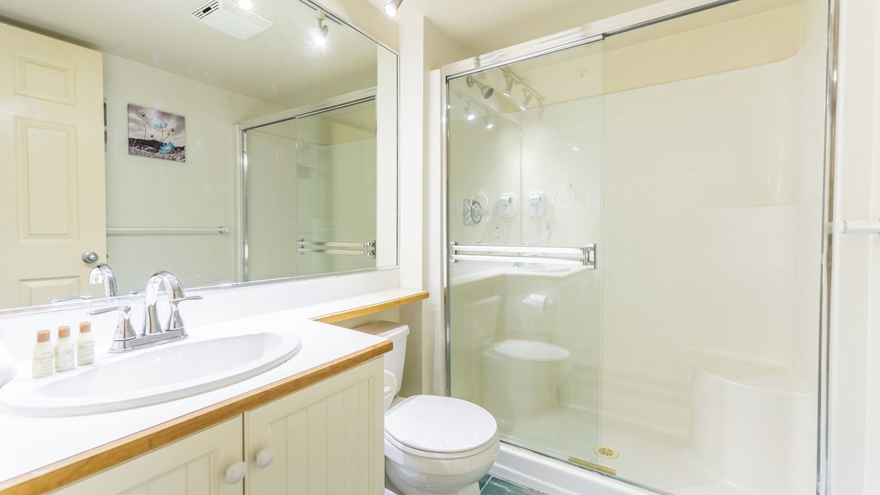 Photo of Bathroom in Upper Village