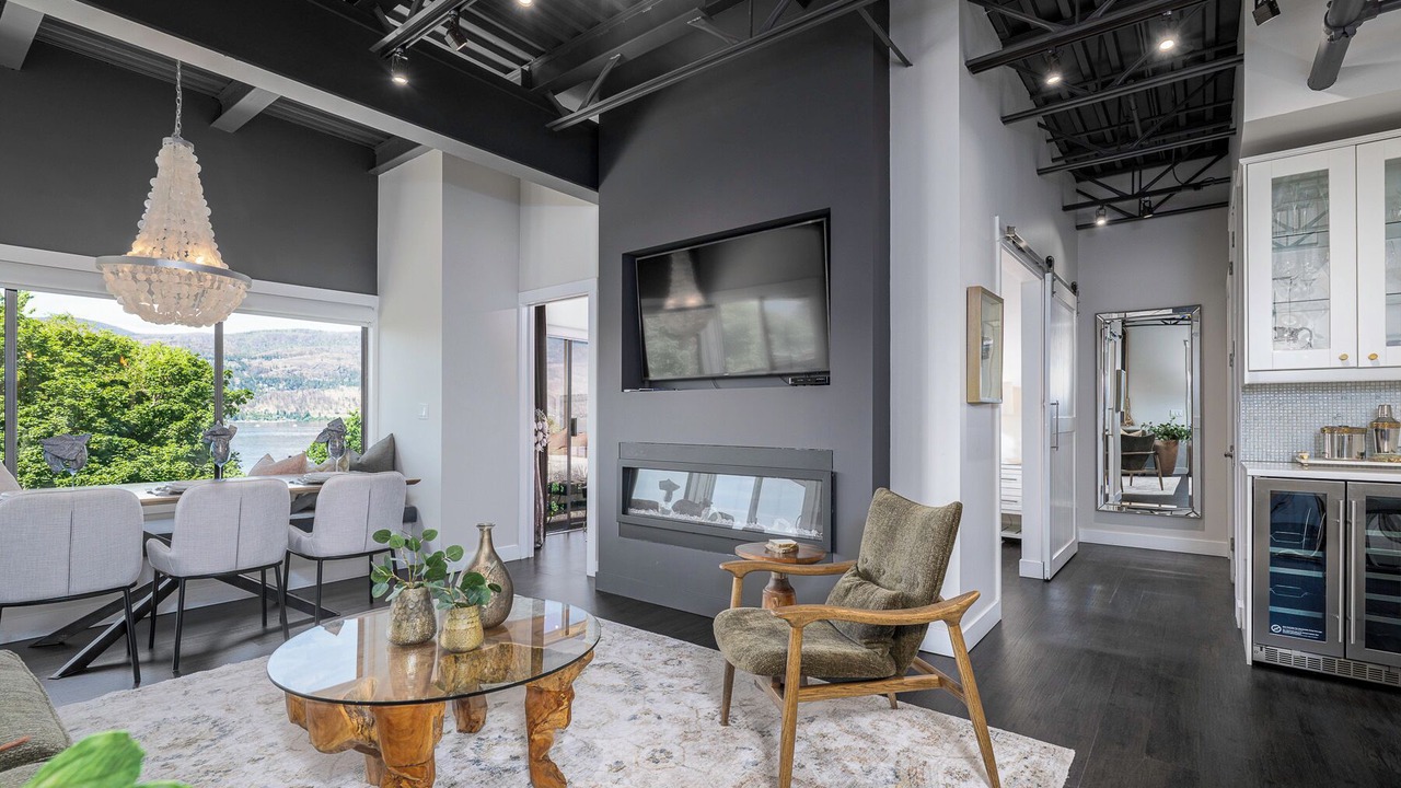 Photo of Livingroom in Kelowna Central Business District