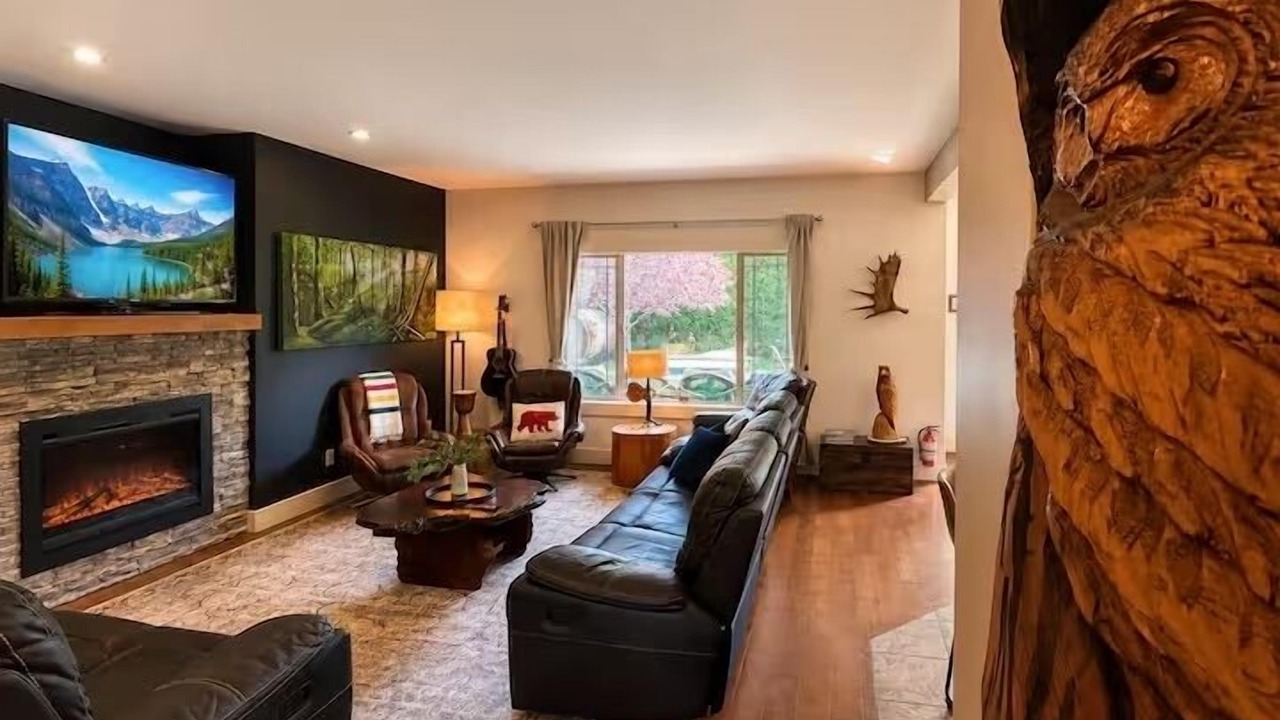 Photo of Livingroom in Revelstoke