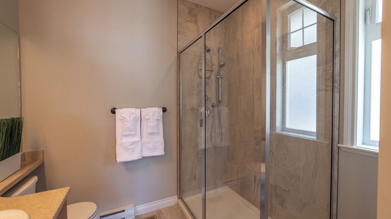Photo of Bathroom in Osoyoos