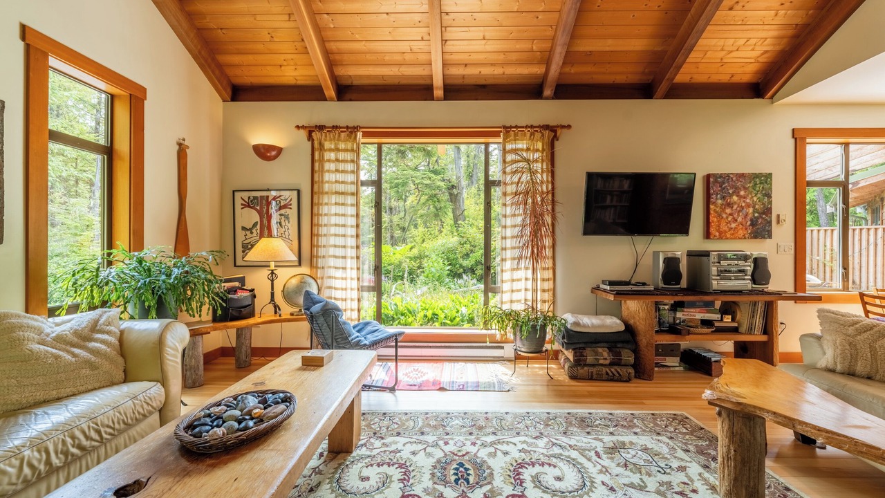 Photo of Livingroom in Tofino