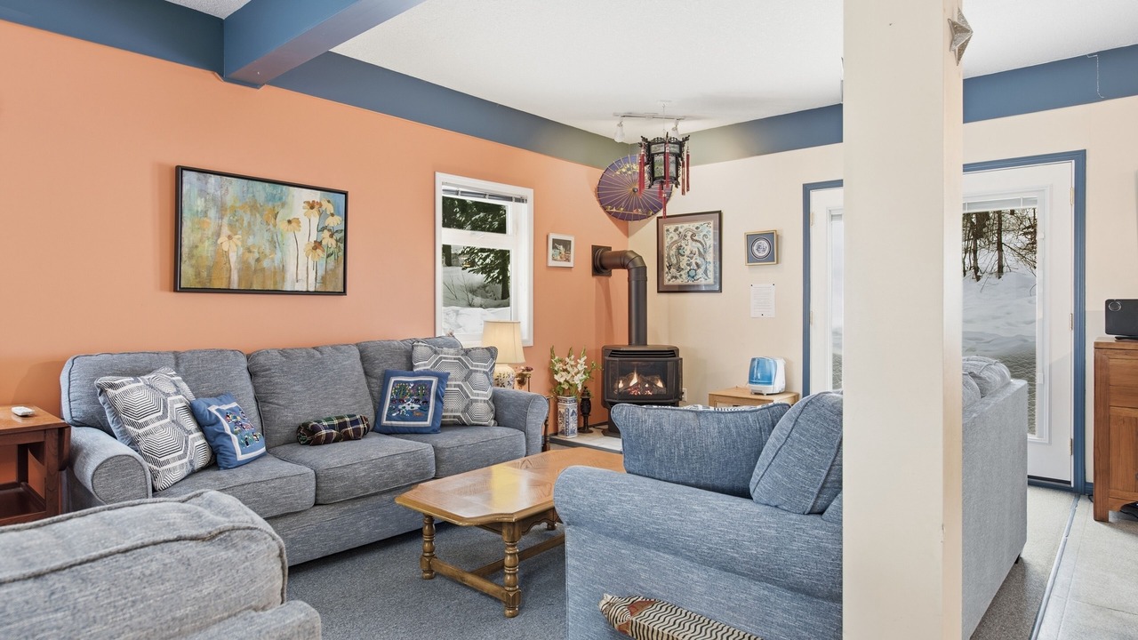 Photo of Livingroom in Silver Star Mountain