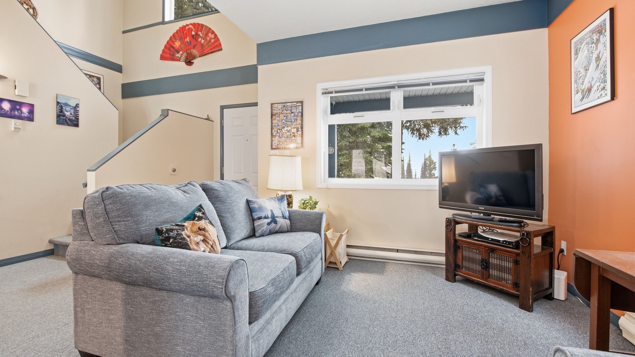 Photo of Livingroom in Silver Star Mountain