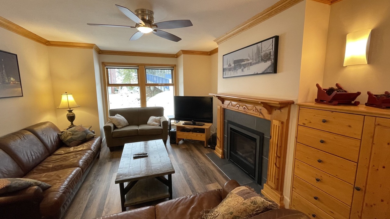 Photo of Livingroom in Silver Star Mountain