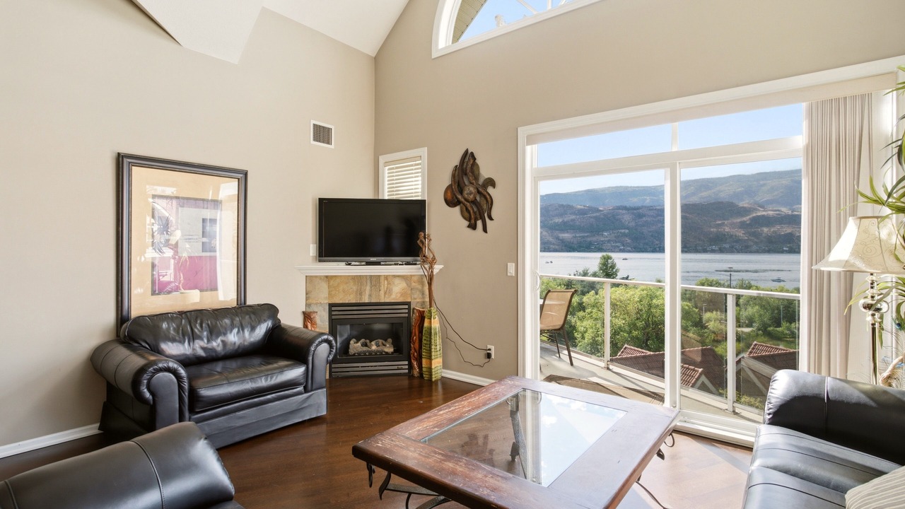 Photo of Livingroom in North End