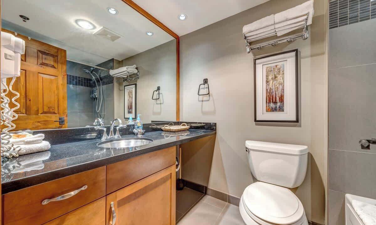 Photo of Bathroom in Upper Village