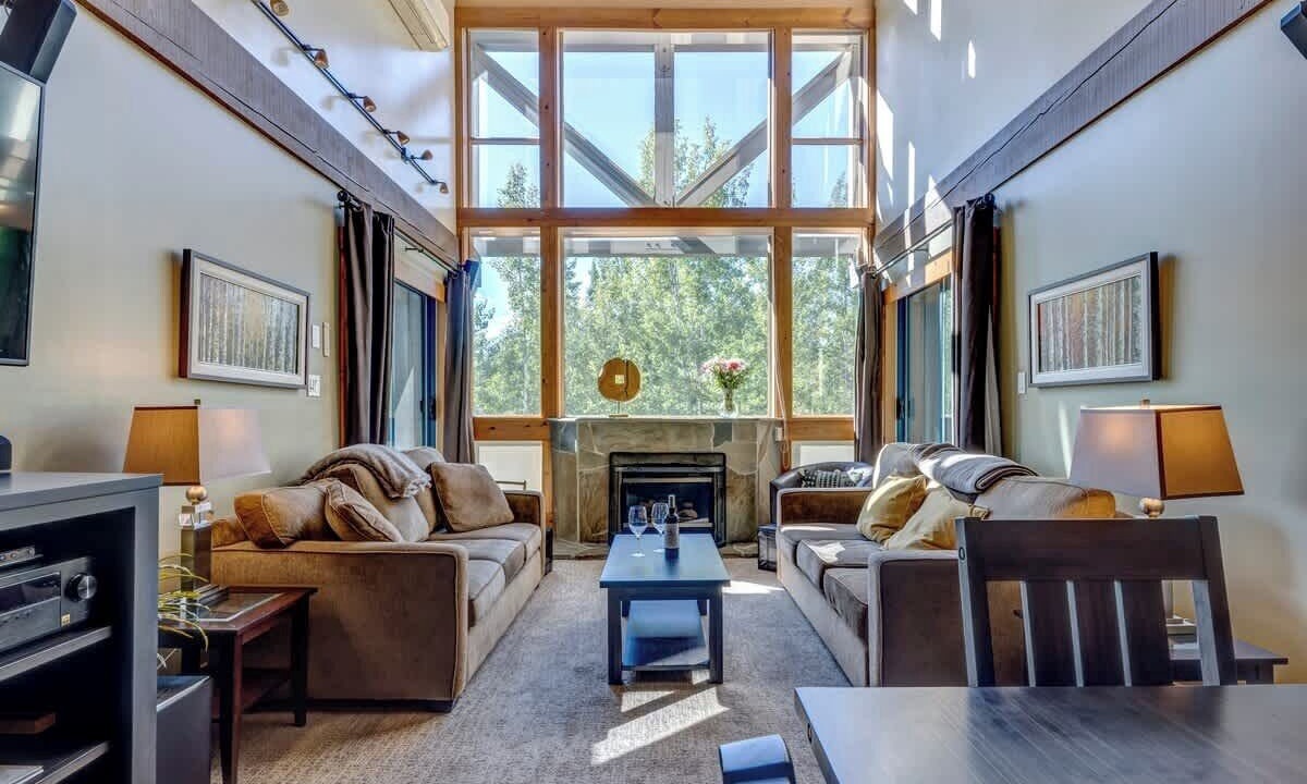 Photo of Livingroom in Upper Village
