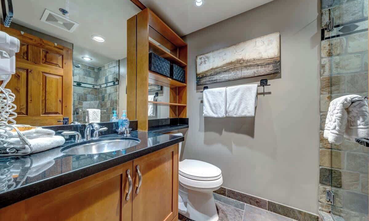 Photo of Bathroom in Upper Village
