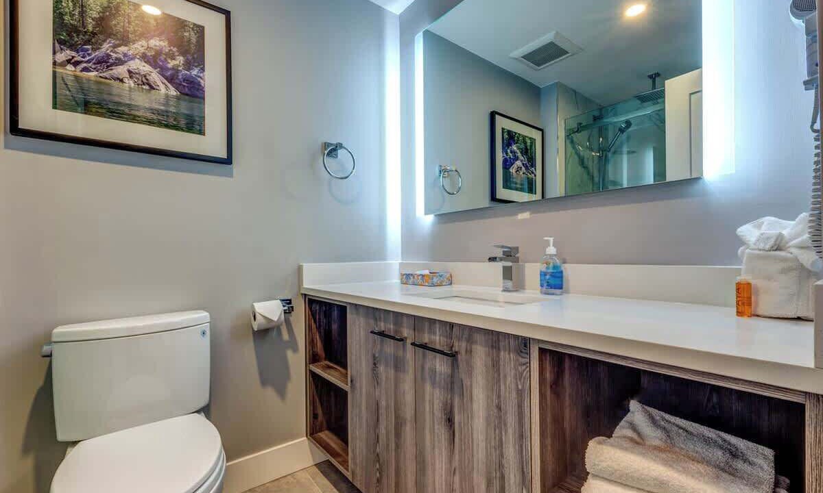 Photo of Bathroom in Upper Village