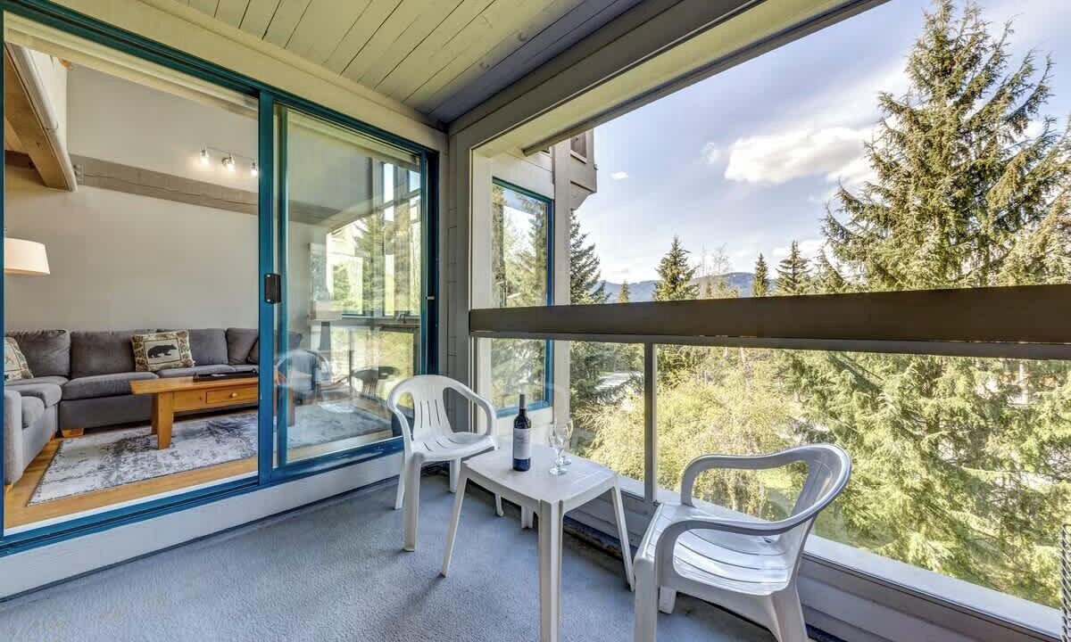 Photo of Patio Balcony in Upper Village