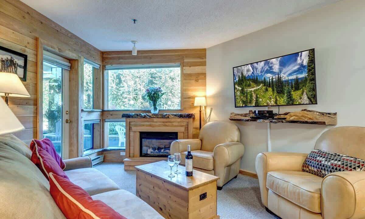 Photo of Livingroom in Upper Village