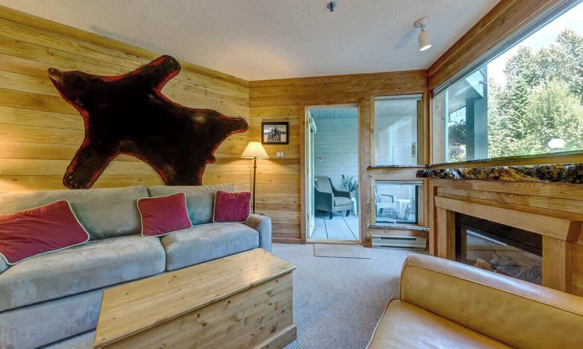 Photo of Livingroom in Upper Village