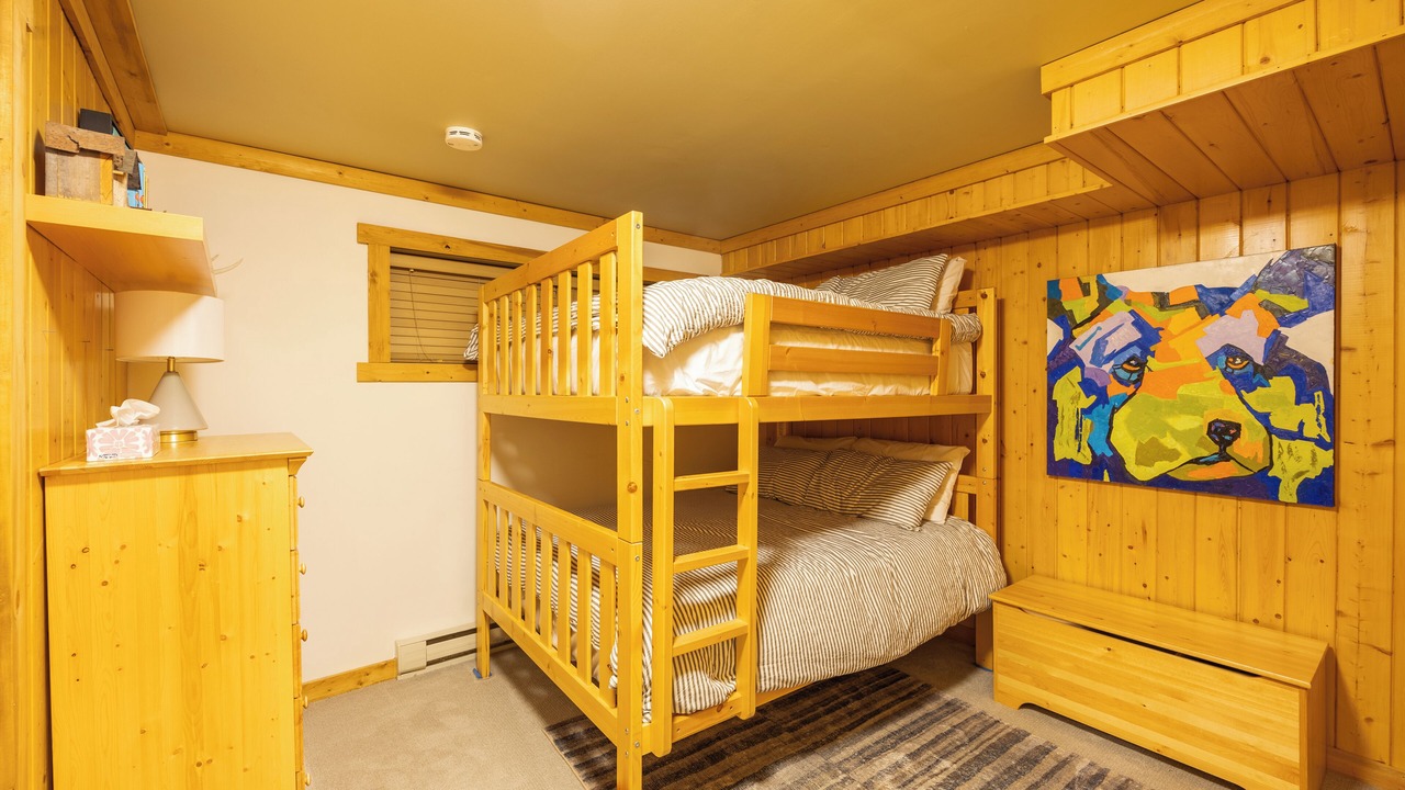 Photo of Bedroom in Panorama