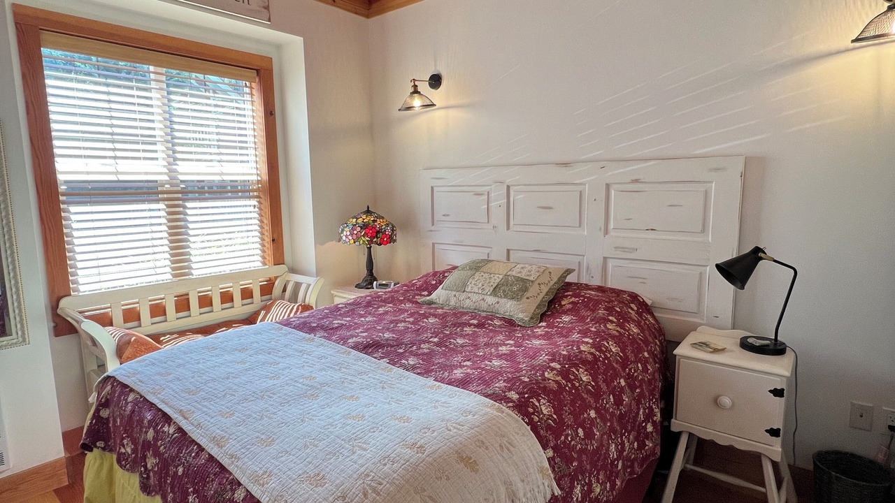 Photo of Bedroom in Shawnigan Lake