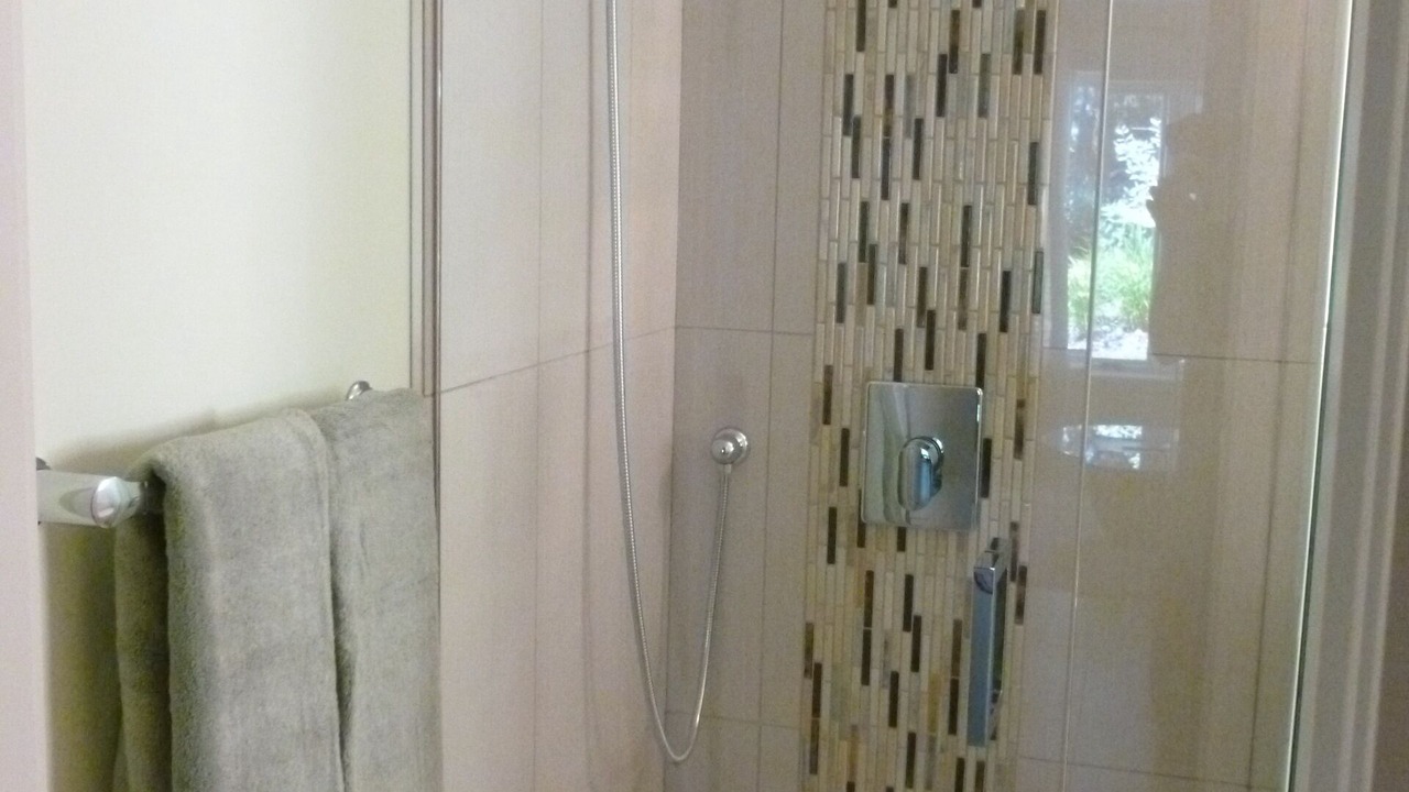 Photo of Bathroom in Oaklands